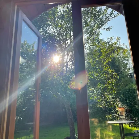 シャレー La Parenthese Enchantee